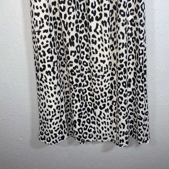 Express White Leopard Animal Print Midi Work Flutter Sleeve Dress size Small - Picture 5 of 16